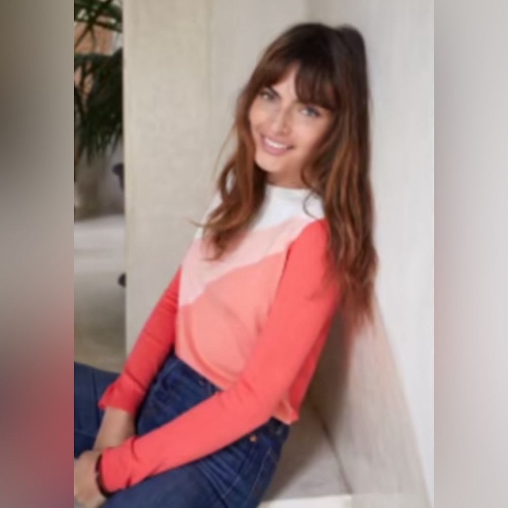 NWOT Sézane coral, peach, and cream sweater, size M